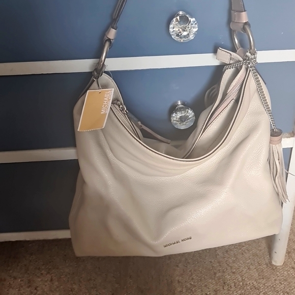 Michael Kors Handbags - Michael Kors handbag
